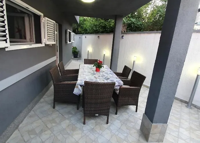 Apartment Karla Jadrija